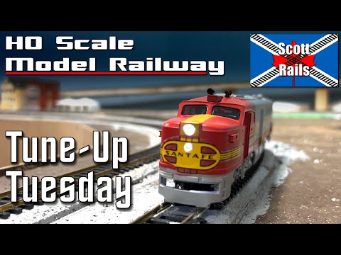 Tune Up Tuesday - Athearn PA-1 Santa Fe  - Strip Down And LED Conversion