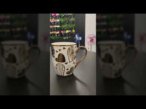 A Caneca de Porcelana com Coração Dourado STR020, Caixa c/72 UN, colocar no carrinho somente múltiplos da caixa.