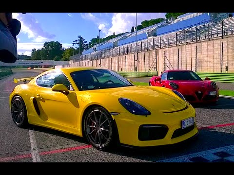 NEW ALFA ROMEO 4C VS PORSCHE CAYMAN GT4 2016 - FIRST TEST DRIVE ON TRACK