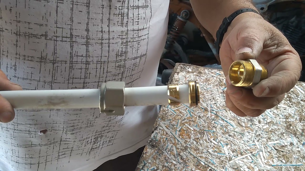 como colocar conector no tubo pex com monobloco