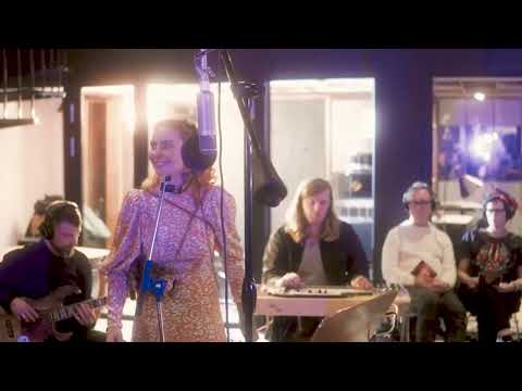 VELVET MOON - Call Me Out Tiger (LIVE)