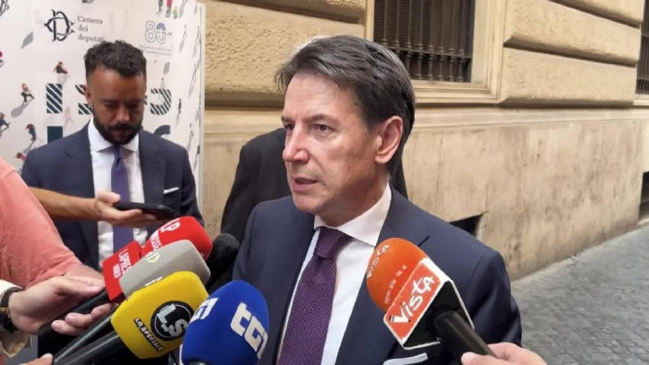Conte: Stipendi divorati da carovita e Governo si concentra sul riarmo, vadano a casa