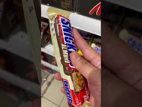 ASMR Snickers Almond #snickers #almond #chocolate #yummy #satisfying #asmr #shorts