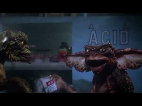 Gremlins 2: The New Batch (1990) - Gremlins in the Lab Scene (HD)