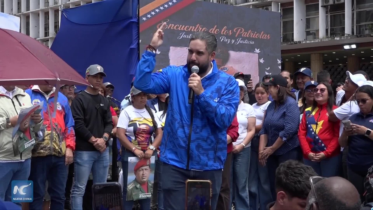 Manifestantes reclaman en Caracas libertad de Nicolás Maduro y Cilia Flores