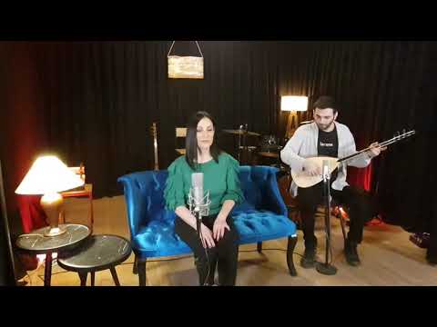 SERPİL SARI - Kırmızı gül demet demet