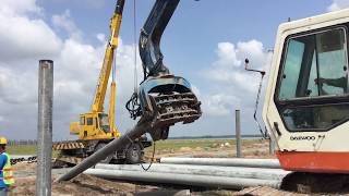 Búa Rung ép cọc bê tông tròn ly tâm điện mặt trời