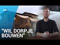 Joost (26) woont bij zijn ouders op het land in een tiny house