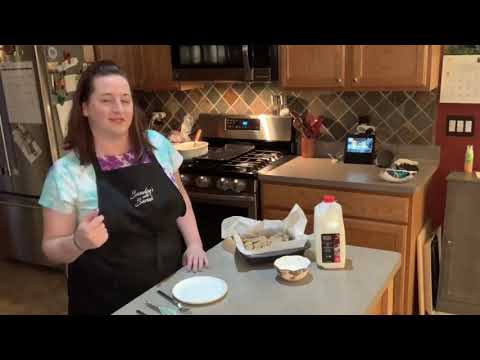 Sundays With Sarah: Rhubarb Cake & Waukesha Farmers' Market | Episode 119