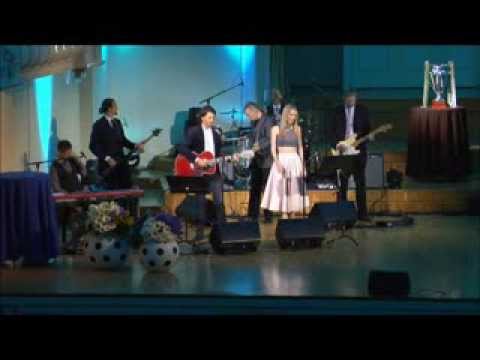 Jalgpalligala 2013: Unistuste Bänd - Killing the Blues