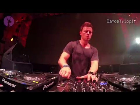 The Beat Thiefs - Umbungo (Chocolate Puma Remix) [Played by Fedde Le Grand]