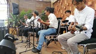Download lagu Bunga Band - Kasih jangan kau pergi (Cover by Nuky feat Joker Band Kuta Lombok) mp3