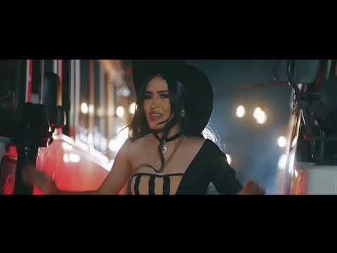 Fabi Valdivia - Como Si Nada (Video oficial)