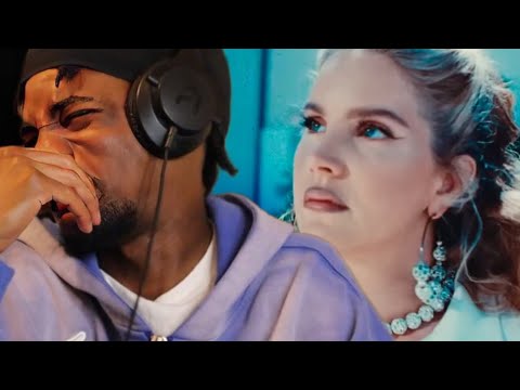 Metri reacts to Chemtrails Over the Country Club (official music video) SHES A MAGICIAN 😮‍💨