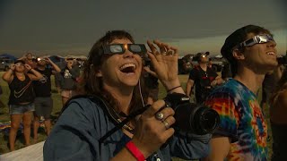 Americans awestruck by rare total solar eclipse