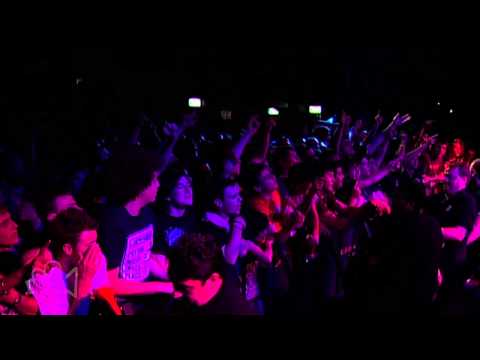 Lagwagon - Alien 8 (Live in Sydney) | Moshcam