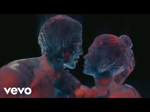 Poster  Kiss Me Now Lyrics – Pierce The Veil 