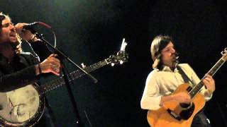 The Avett Brothers: Pretty Girl From Chile