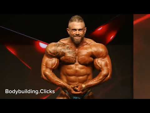 Andrea Presti Open Bodybuilding Individual Pose Down at EVLS PRAGUE PRO 2024