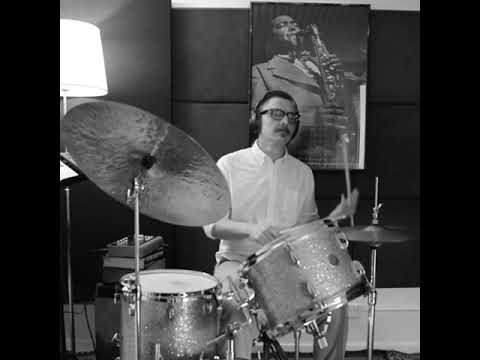 Art Taylor solo on Good Bait