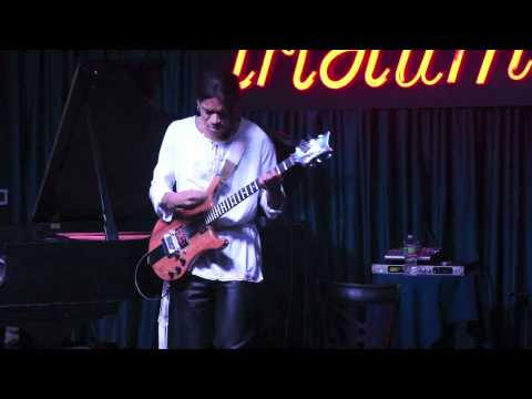 An Intimate Evening with Stanley Jordan Solo Part 4 At The Iridium (10.24.11)