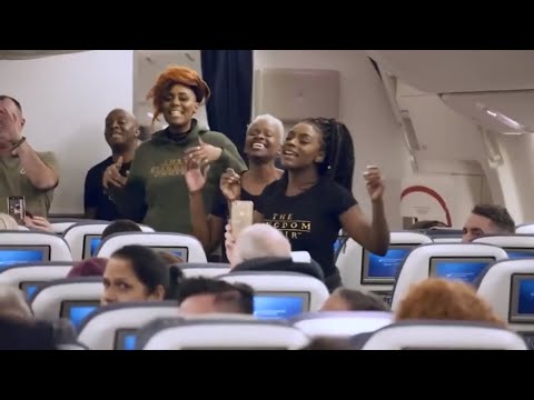 Flash Mob - Kingdom Choir sing "Stand by Me" on a plane 🎵💃🏽