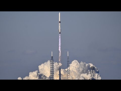 Blue Origin launches rocket carrying NASA spacecraft to Mars