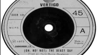 Marsha Hunt's 22   Oh No! Not The Beast Day 1975