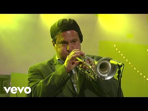 Cake - The Distance (Live on Letterman)