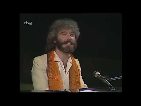 Cánovas, Rodrigo, Adolfo y Guzmán, "de piel trigueña", 1984