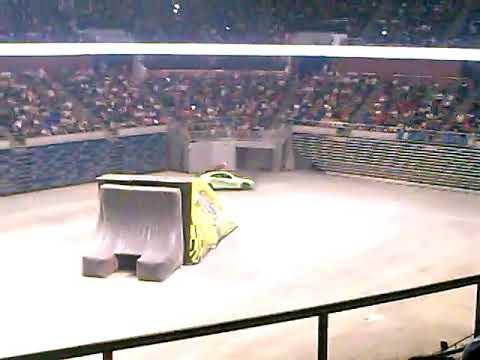 !!!!!!!!ESPECTACULO DE MOTOS Y COCHES EN EL MARTIN CARPENA!!!!!!! (Parte 5)