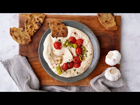 Creamy White Bean Dip with Roasted Garlic (sooo yummy!)