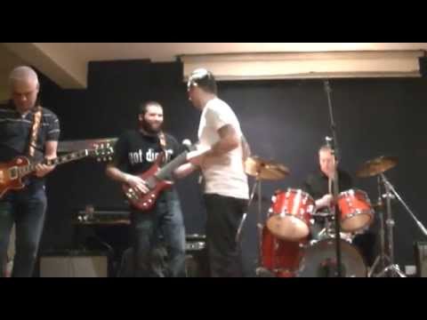 At Arms Length - Fire (Kasabian cover), live at Old Aylestone Social Club, Leicestershire (5/4/2014)