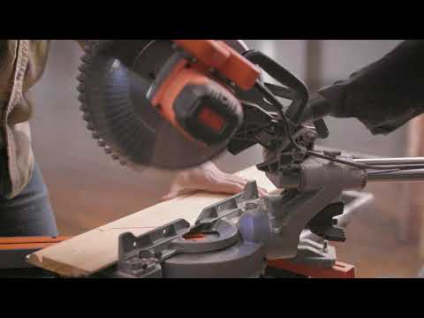 Black &amp; Decker Skersinio pjovimo staklės BES700-QS; 1600 W; 216 mm