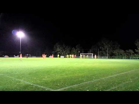 Spelmoment uit vv Oudega 2 - de Walde 3