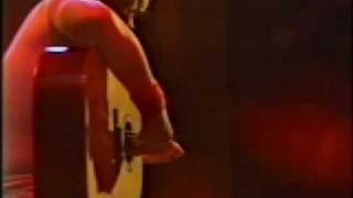 Mike Oldfield  plays Tubular Bells finale on TV 1980