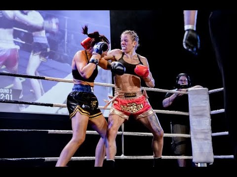 RISE Championship - Amanda Russell VS Claudia Lowles