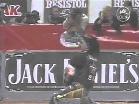 Adriano Moraes vs Crossfire Hurricane   04 PBR Finals 93 pts