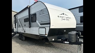 Video Thumbnail for 2024 East to West Della Terra