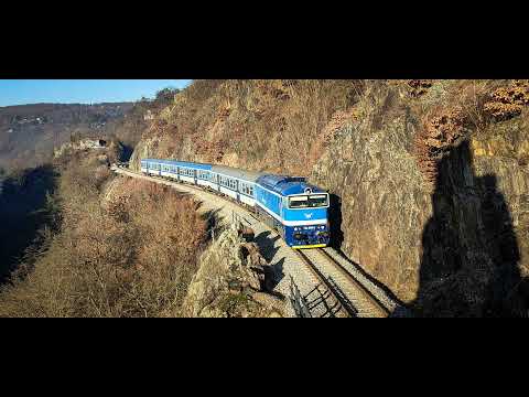 Hlášení v zastávce Petrov u Prahy | Os 9061 nejede