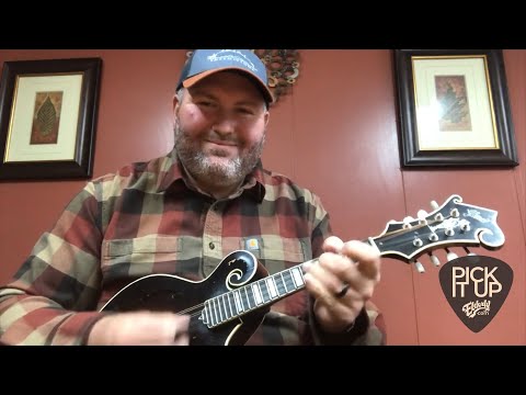 Pick It Up: Using Open Strings on Mandolin with Darren Nicholson | Elderly.com