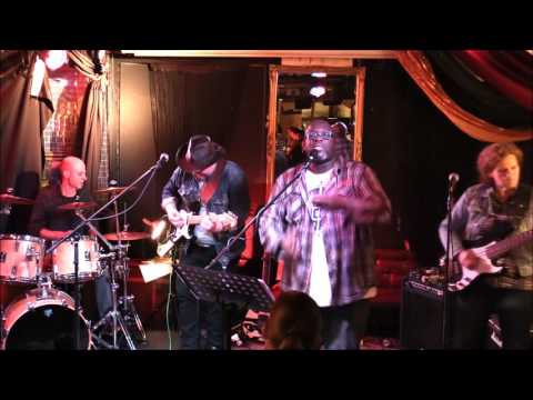 "Avarice" - MickAndElli KBB & JNR. Robinson at 8 Bar Basel, Switzerland.  22.12.2016