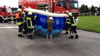 preview picture of video 'cold water challenge Feuerwehr Hörbranz'