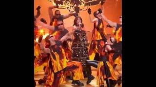 Download lagu شيرين - كتر خيري (مهرجان Joy Awards 2024) | @sherine - Katar Khaere mp3