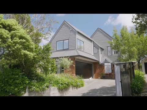 10 Indus Street, Khandallah - Wellington (Emma Young & Craig Lowe)