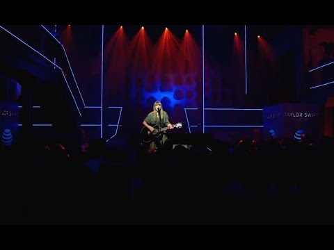 Taylor Swift - Shake It Off (acoustic live)