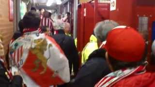 Manchester United 2-3 Athletic....Entrada a Old Trafford