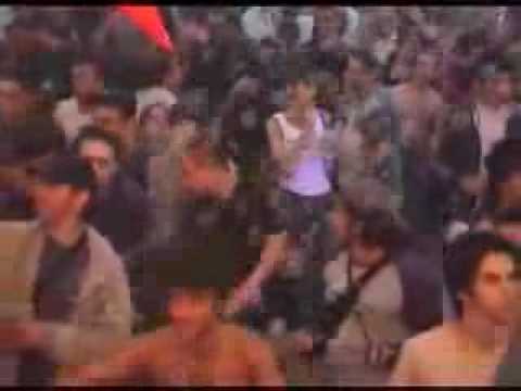 French People Dance to The Horrorist - One Night in NYC