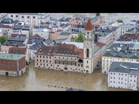 German city of Regensburg declares state of emergency due to flooding
