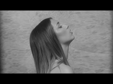 Lu Decker - Te quiero de más (Videoclip Oficial)